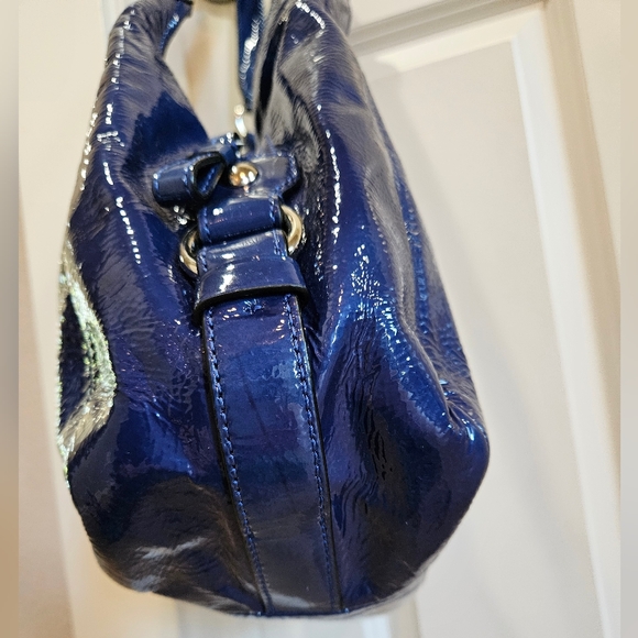 Coach Madison Maggie Shoulder Bag Ultra Marine Blu Patent Leather Never Worn EUC - Picture 12 of 16